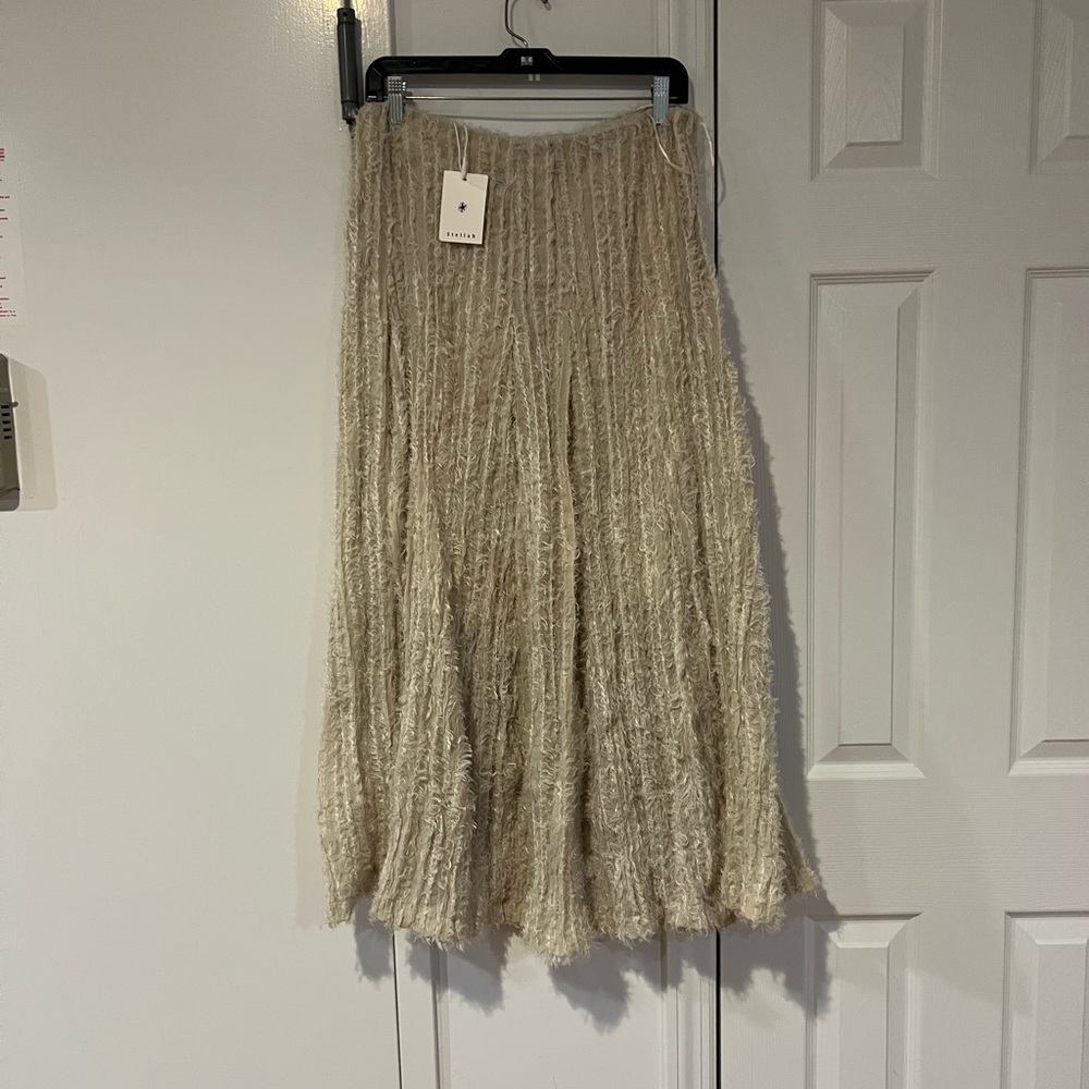 Stellah NWT skirt size medium